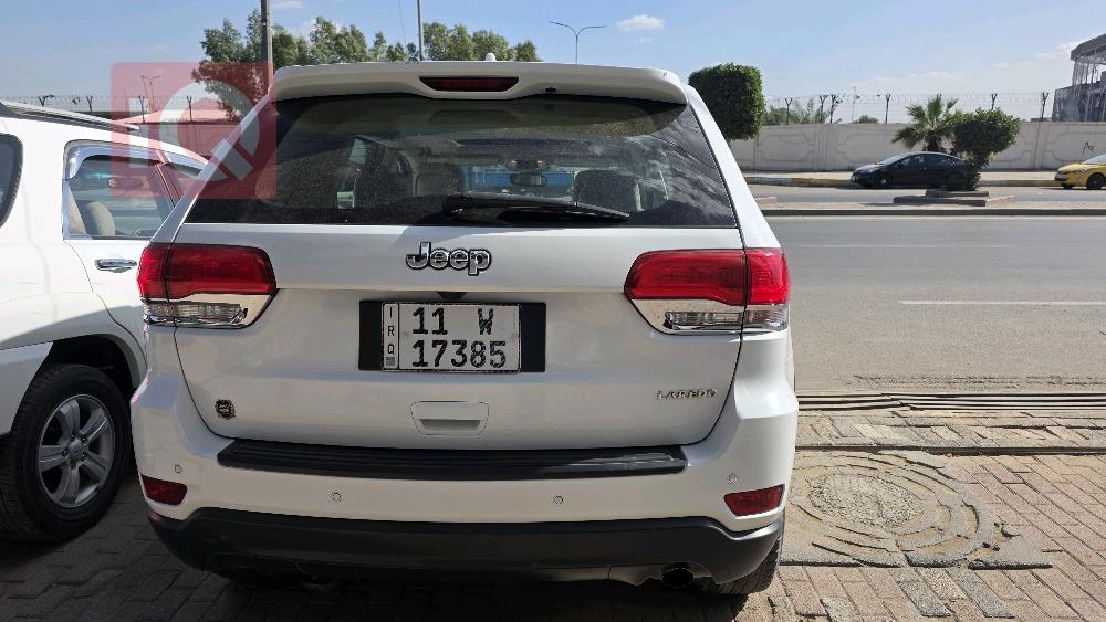 جیپ گراند شیرۆکی